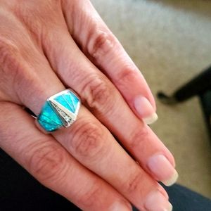 Sterling silver .925 ring with CZ accent stones